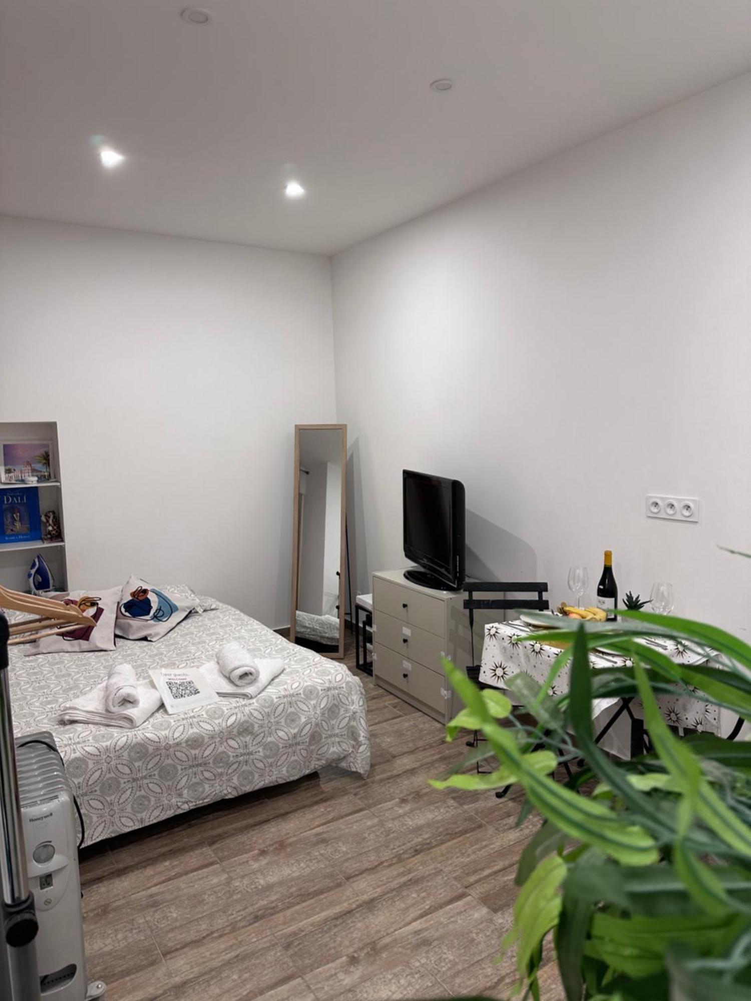 Cosy Studio Vieux Nice A 2 Pas De La Mer Exterior foto